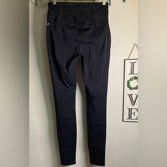 FABLETICS BLACK HIGH WAISTED FULL LENGTH LEGGINGS - Picture 1 of 9